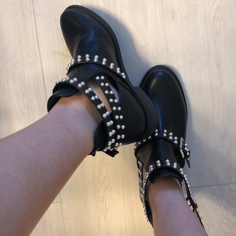 Studded Strap black booties